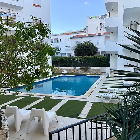 Flor De Amendoeira Mar * Албуфейра