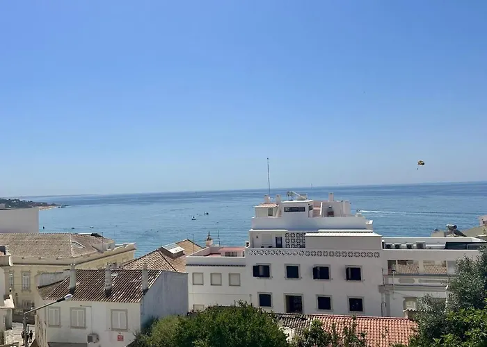 Апартаменти Flor De Amendoeira Mar Албуфейра