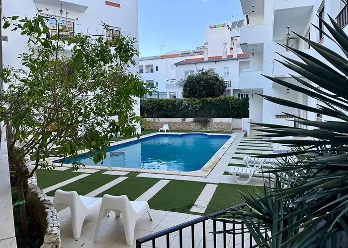 Flor De Amendoeira Mar * Албуфейра